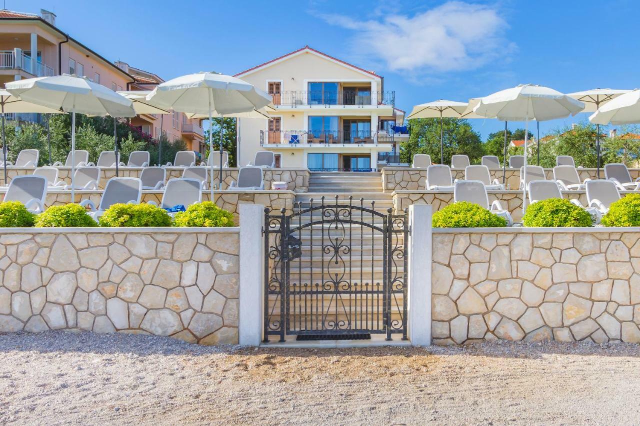 Luxury Apartments Villa Matea 2 Малинска Екстериор снимка